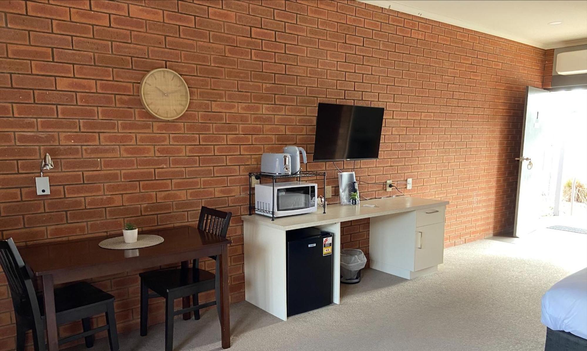 Ashleigh Court Motor Inn Mulwala Bagian luar foto