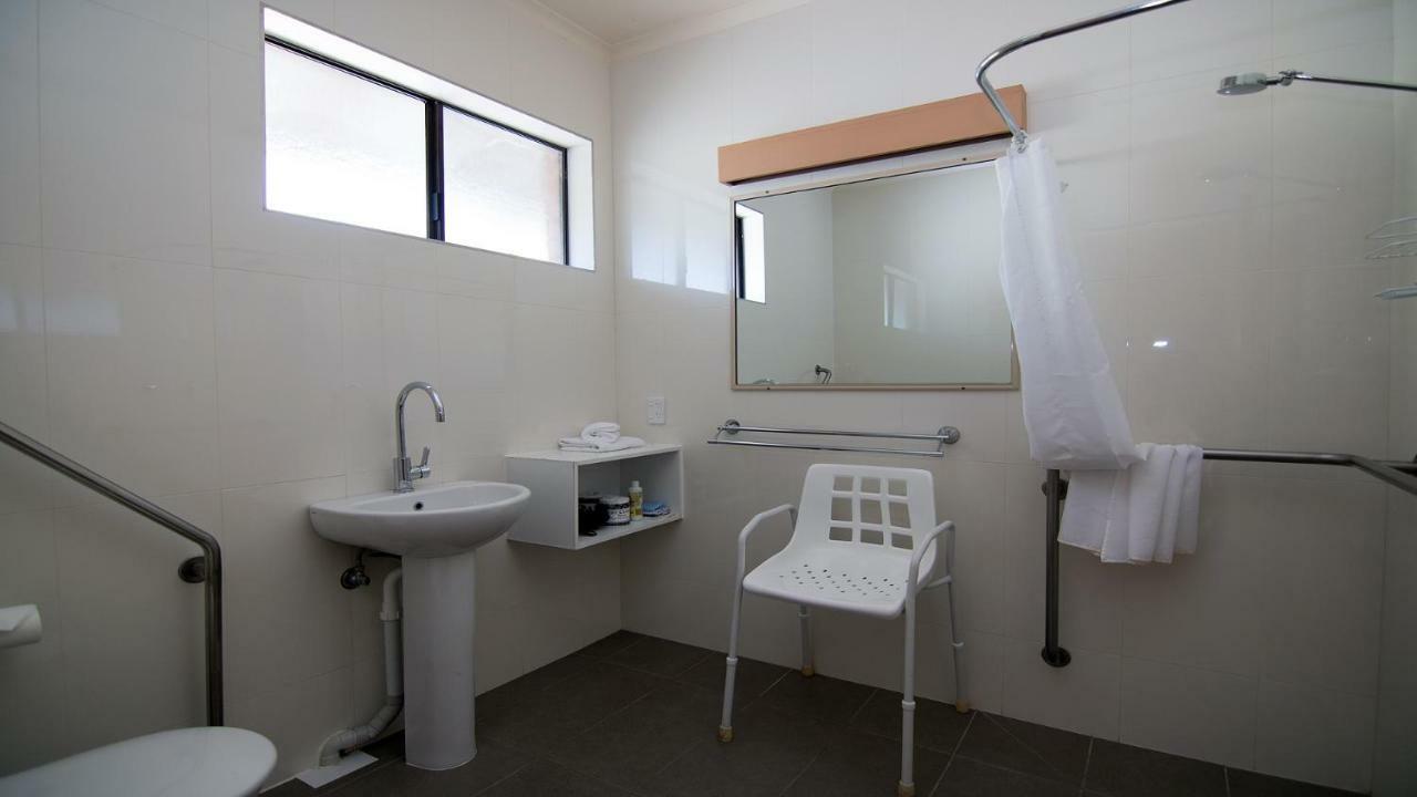 Ashleigh Court Motor Inn Mulwala Bagian luar foto